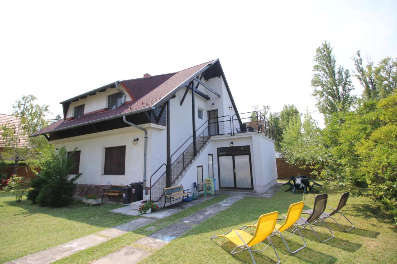 Nefelejcs Villa Zamárdi Buitenkant foto